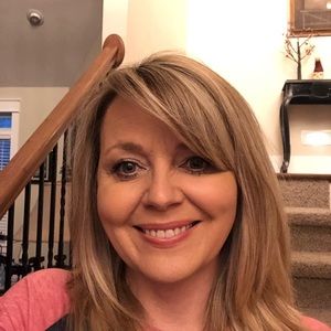 Meet your Posher, Leslie